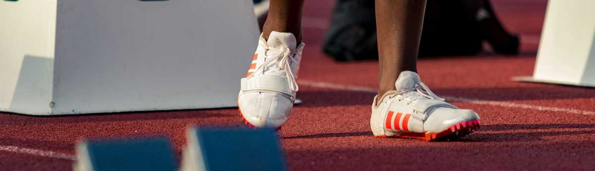 Особенности химчистки спортивной обуви